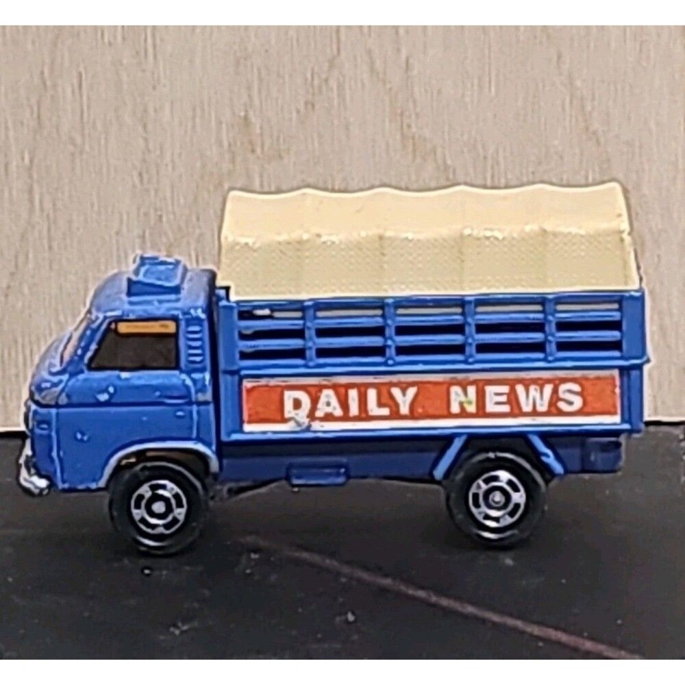 Vintage Tomica Tomy #87.88 Blue Nissan Caball 1/68 Diecast/Plastic Daily News